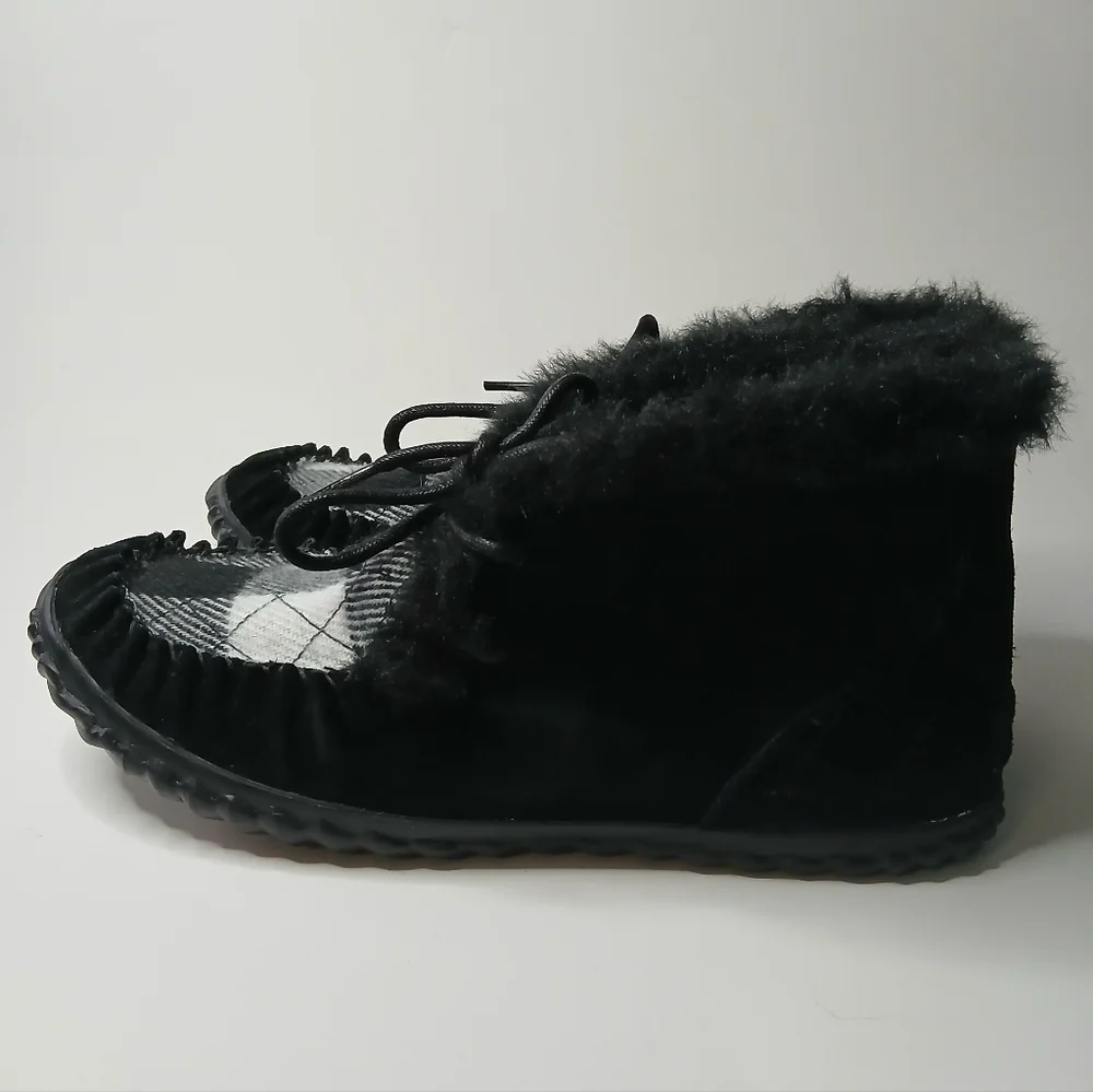 Sorel Women's Black and White Plaid‎ Winter Boots